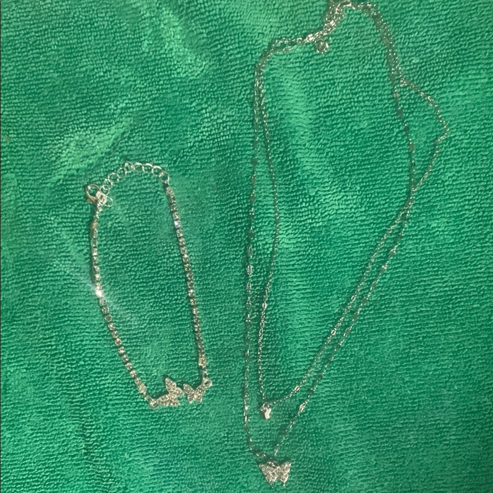 Elegant Silver butterfly Necklace with sparkling bracelet